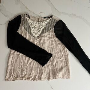 BKE lace detailed dress shirt sz Small